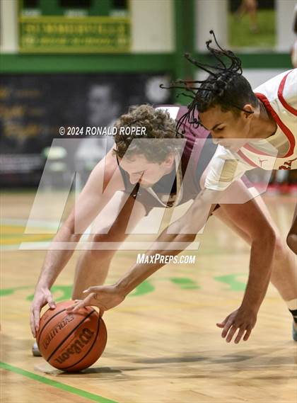 Thumbnail 2 in Concord Christian vs Clinton (Low Country Invitational) photogallery.