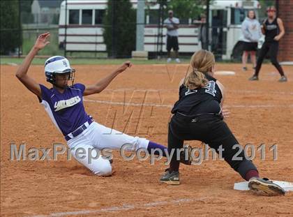 Thumbnail 3 in Wakefield @ Holly Springs (NCHSAA 4A Playoffs) photogallery.