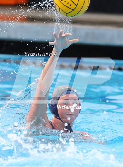 Thumbnail 1 in Coronado vs. Del Norte (CIF State Qualifier) photogallery.