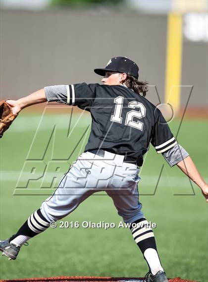 Thumbnail 2 in Royse City vs. Wylie (UIL 5A Area Playoff Game) photogallery.