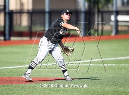 Thumbnail 2 in Royse City vs. Wylie (UIL 5A Area Playoff Game) photogallery.