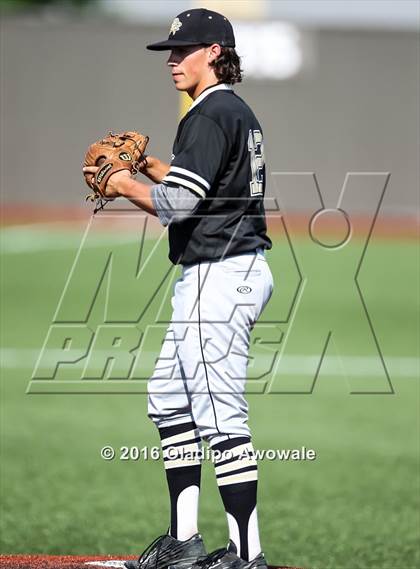 Thumbnail 3 in Royse City vs. Wylie (UIL 5A Area Playoff Game) photogallery.