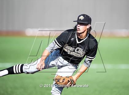 Thumbnail 2 in Royse City vs. Wylie (UIL 5A Area Playoff Game) photogallery.