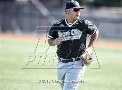 Thumbnail 1 in Royse City vs. Wylie (UIL 5A Area Playoff Game) photogallery.