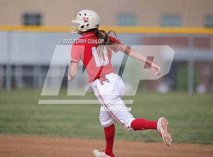 Thumbnail 1 in Copper Hills vs. Mountain Ridge (UHSAA 6A Super Regional Game 1) photogallery.