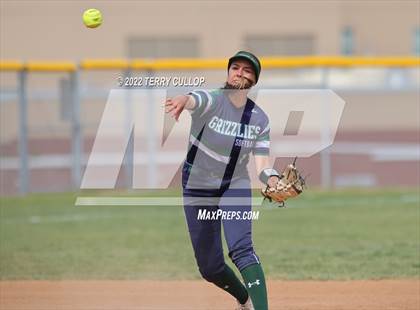 Thumbnail 2 in Copper Hills vs. Mountain Ridge (UHSAA 6A Super Regional Game 1) photogallery.