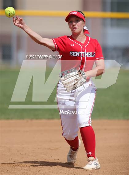 Thumbnail 2 in Copper Hills vs. Mountain Ridge (UHSAA 6A Super Regional Game 1) photogallery.