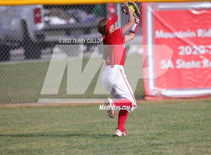 Thumbnail 2 in Copper Hills vs. Mountain Ridge (UHSAA 6A Super Regional Game 1) photogallery.