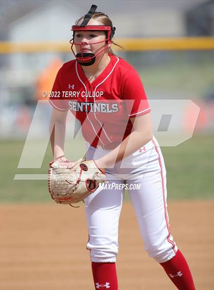 Thumbnail 2 in Copper Hills vs. Mountain Ridge (UHSAA 6A Super Regional Game 1) photogallery.