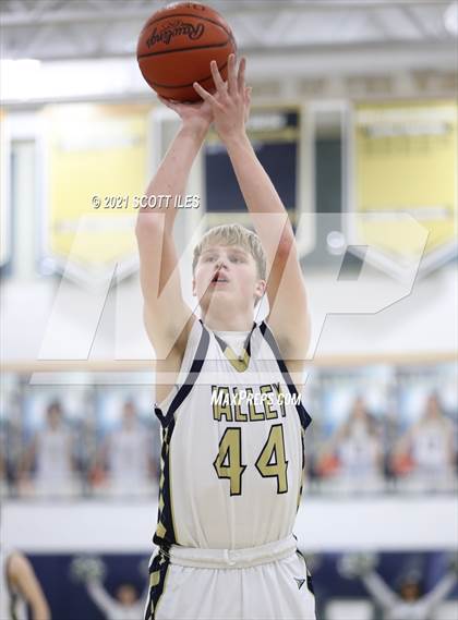 Thumbnail 1 in Amanda-Clearcreek @ Teays Valley photogallery.