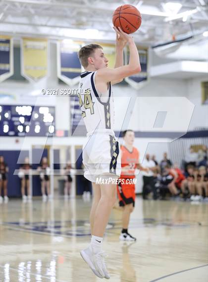 Thumbnail 3 in Amanda-Clearcreek @ Teays Valley photogallery.