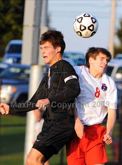 Thumbnail 2 in Lancaster Catholic vs Conestoga Valley photogallery.