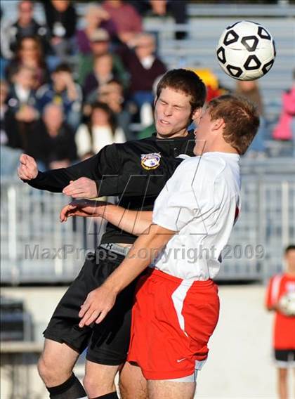 Thumbnail 3 in Lancaster Catholic vs Conestoga Valley photogallery.