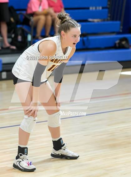 Thumbnail 3 in Norco vs. White River (Nike TOC Southwest) photogallery.