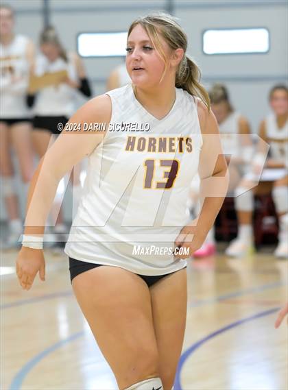 Thumbnail 3 in Norco vs. White River (Nike TOC Southwest) photogallery.