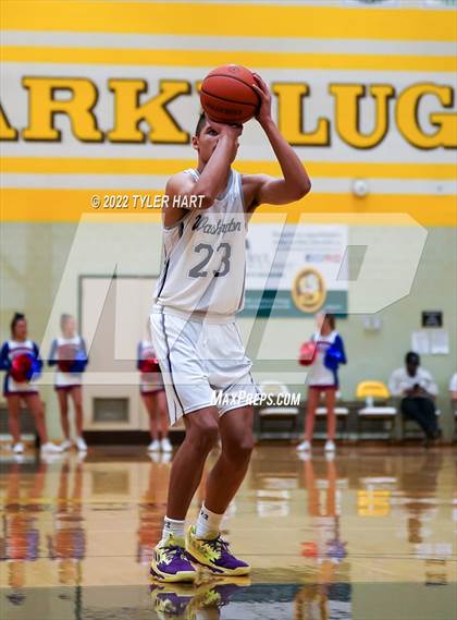 Thumbnail 3 in Indian Creek vs. Indianapolis Washington (IHSAA 3A Sectional) photogallery.