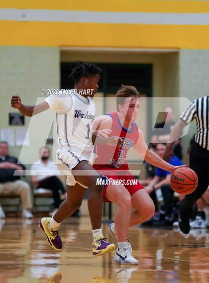 Thumbnail 1 in Indian Creek vs. Indianapolis Washington (IHSAA 3A Sectional) photogallery.