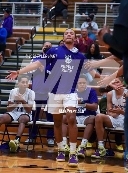 Thumbnail 1 in Indian Creek vs. Indianapolis Washington (IHSAA 3A Sectional) photogallery.