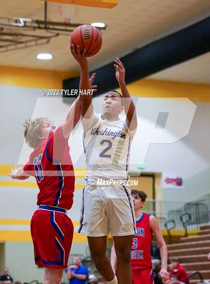 Thumbnail 1 in Indian Creek vs. Indianapolis Washington (IHSAA 3A Sectional) photogallery.