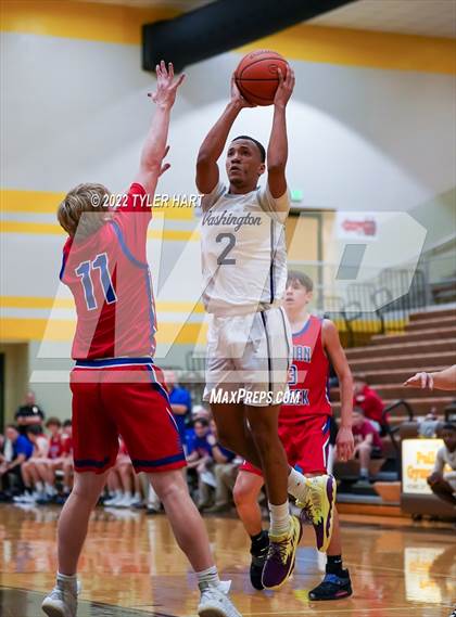 Thumbnail 2 in Indian Creek vs. Indianapolis Washington (IHSAA 3A Sectional) photogallery.