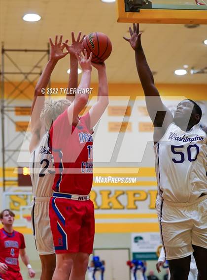 Thumbnail 3 in Indian Creek vs. Indianapolis Washington (IHSAA 3A Sectional) photogallery.