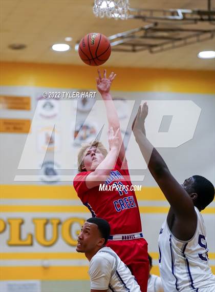 Thumbnail 3 in Indian Creek vs. Indianapolis Washington (IHSAA 3A Sectional) photogallery.