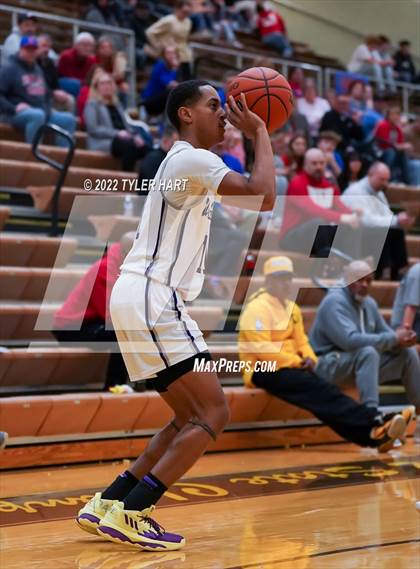 Thumbnail 1 in Indian Creek vs. Indianapolis Washington (IHSAA 3A Sectional) photogallery.