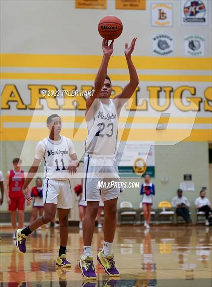Thumbnail 1 in Indian Creek vs. Indianapolis Washington (IHSAA 3A Sectional) photogallery.