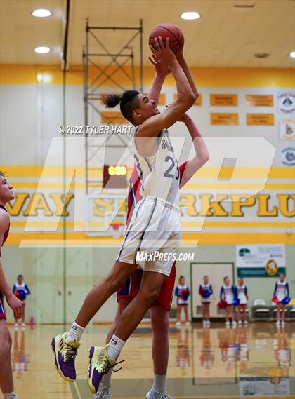 Thumbnail 3 in Indian Creek vs. Indianapolis Washington (IHSAA 3A Sectional) photogallery.