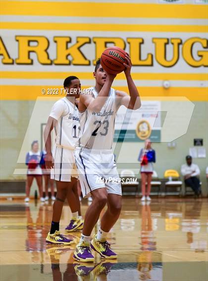 Thumbnail 3 in Indian Creek vs. Indianapolis Washington (IHSAA 3A Sectional) photogallery.