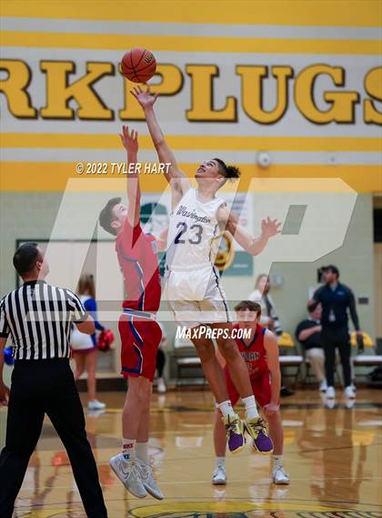 Thumbnail 2 in Indian Creek vs. Indianapolis Washington (IHSAA 3A Sectional) photogallery.