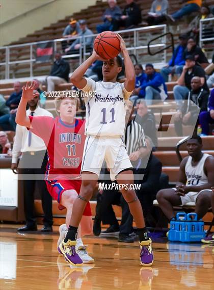 Thumbnail 1 in Indian Creek vs. Indianapolis Washington (IHSAA 3A Sectional) photogallery.