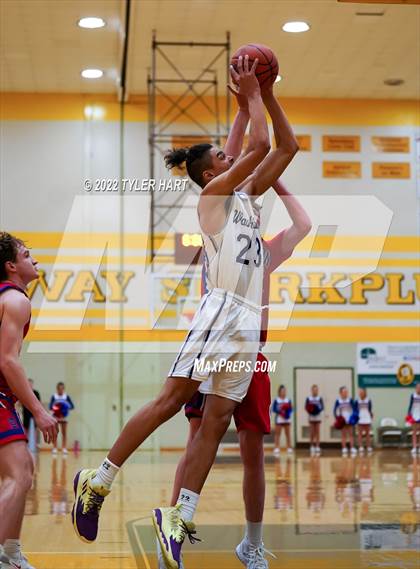 Thumbnail 2 in Indian Creek vs. Indianapolis Washington (IHSAA 3A Sectional) photogallery.