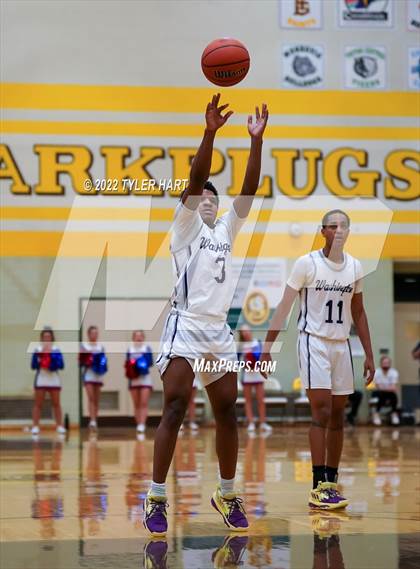 Thumbnail 3 in Indian Creek vs. Indianapolis Washington (IHSAA 3A Sectional) photogallery.