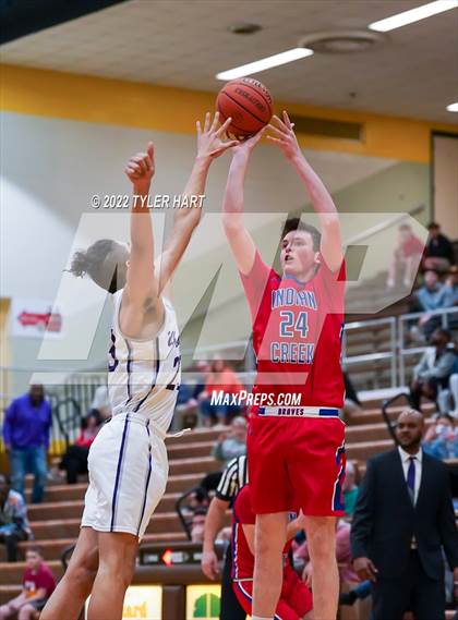 Thumbnail 1 in Indian Creek vs. Indianapolis Washington (IHSAA 3A Sectional) photogallery.
