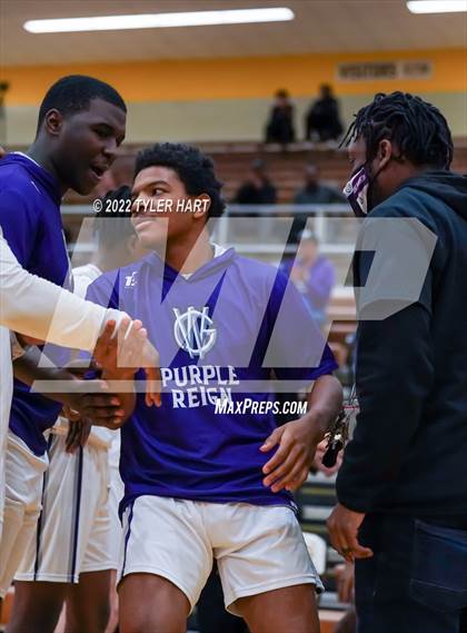 Thumbnail 2 in Indian Creek vs. Indianapolis Washington (IHSAA 3A Sectional) photogallery.