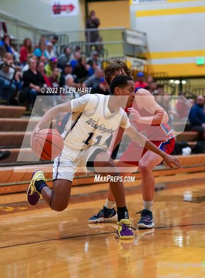 Thumbnail 2 in Indian Creek vs. Indianapolis Washington (IHSAA 3A Sectional) photogallery.