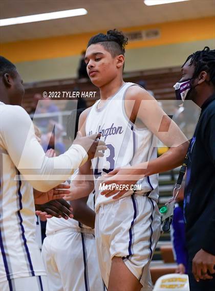 Thumbnail 2 in Indian Creek vs. Indianapolis Washington (IHSAA 3A Sectional) photogallery.