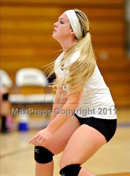 Thumbnail 1 in Rio Americano vs Rocklin (CIF SJS D2 Semifinal)  photogallery.