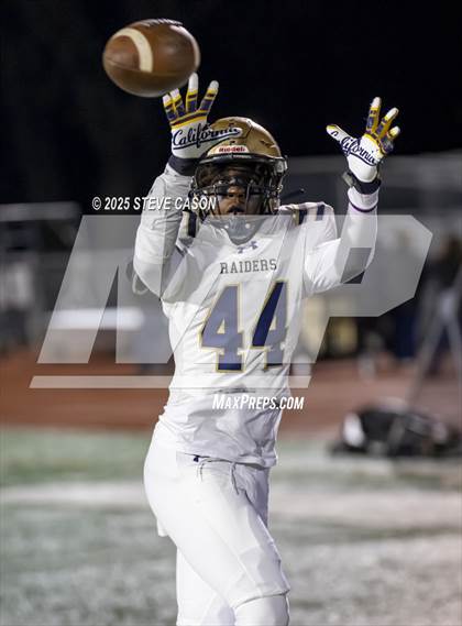 Thumbnail 2 in Central Catholic vs Oak Ridge (CIF SJS D1 Quarterfinal) photogallery.