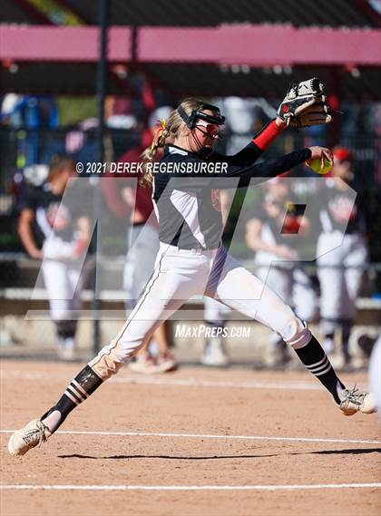 Thumbnail 2 in Castle View vs Horizon (CHSAA 5A Playoff Rd 1) photogallery.