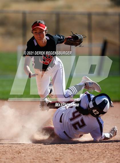 Thumbnail 3 in Castle View vs Horizon (CHSAA 5A Playoff Rd 1) photogallery.