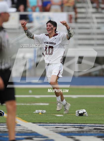 Thumbnail 3 in Cheyenne Mountain vs. Evergreen (CHSAA 4A Championship) photogallery.