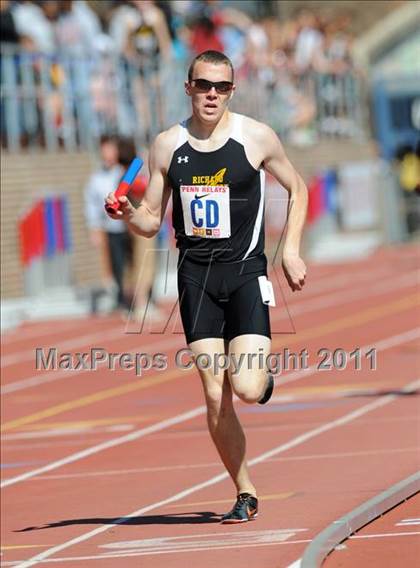 Thumbnail 3 in 117th Penn Relays (Boys Large School 4x800m Event 304)  photogallery.