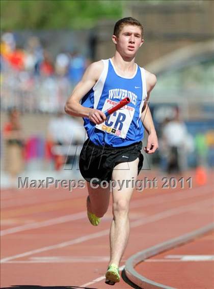 Thumbnail 3 in 117th Penn Relays (Boys Large School 4x800m Event 304)  photogallery.