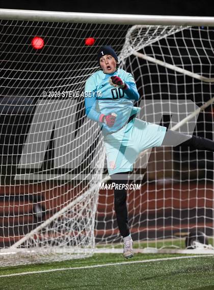 Thumbnail 2 in Regis Jesuit @ Cherry Creek (CHSAA 5A Second Round) photogallery.