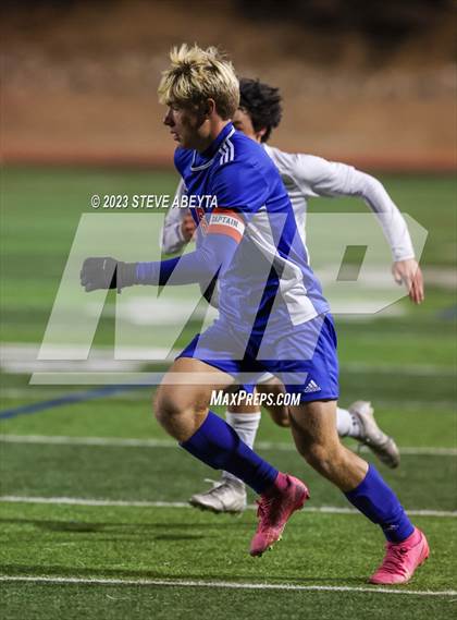 Thumbnail 2 in Regis Jesuit @ Cherry Creek (CHSAA 5A Second Round) photogallery.