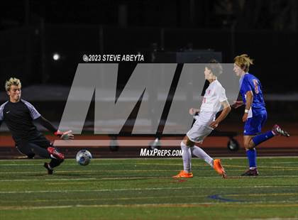 Thumbnail 1 in Regis Jesuit @ Cherry Creek (CHSAA 5A Second Round) photogallery.