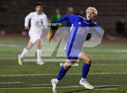 Thumbnail 2 in Regis Jesuit @ Cherry Creek (CHSAA 5A Second Round) photogallery.