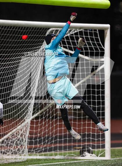 Thumbnail 3 in Regis Jesuit @ Cherry Creek (CHSAA 5A Second Round) photogallery.